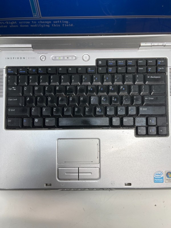 Dell Inspiron E1505 Intel Pentium 2GB NO HDD NO BAT gallery