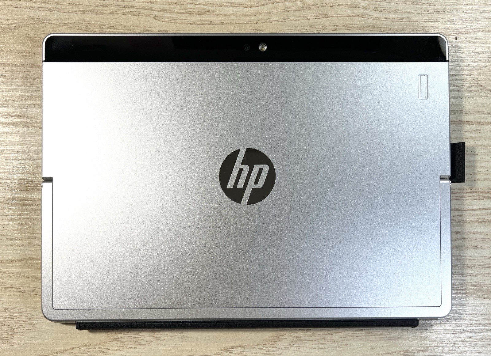 HP ELITE X2 1012 G1 12" - 256GB SSD INTEL M5 - 1.10 GHz - 8GB RAM LAPTOP TABLET gallery