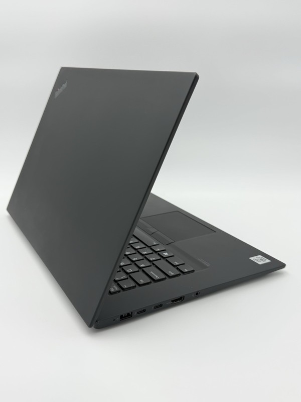 Lenovo ThinkPad P1 Gen 3 15.6” i7-10750H 16GB RAM 512GB SSD Quadro T1000 Win 11 gallery