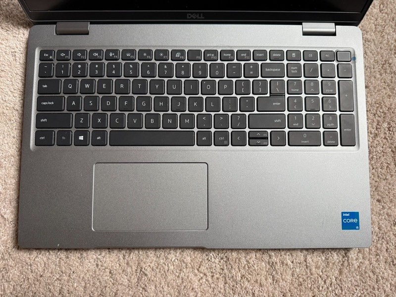 Dell Precision 3560 15.6'' 256GB SSD Intel Core i5-1145G7 2.6GHz 16GB of RAM gallery