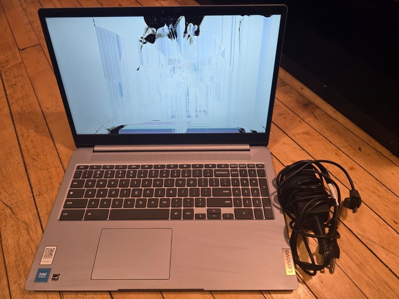 "Lenovo IdeaPad 3i Chromebook 15.6" 15IJL6 - Parts/Repair - Reset & Powers On" gallery