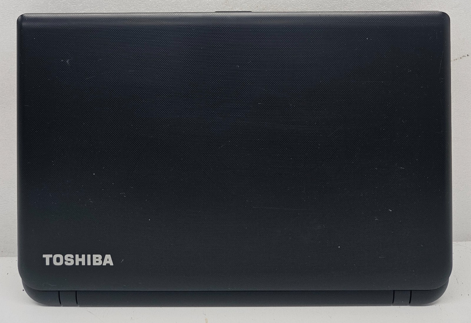 Toshiba Satellite C55-B2598 Laptop Intel Celeron N2830 4GB Ram 500GB NO OS (FL) gallery