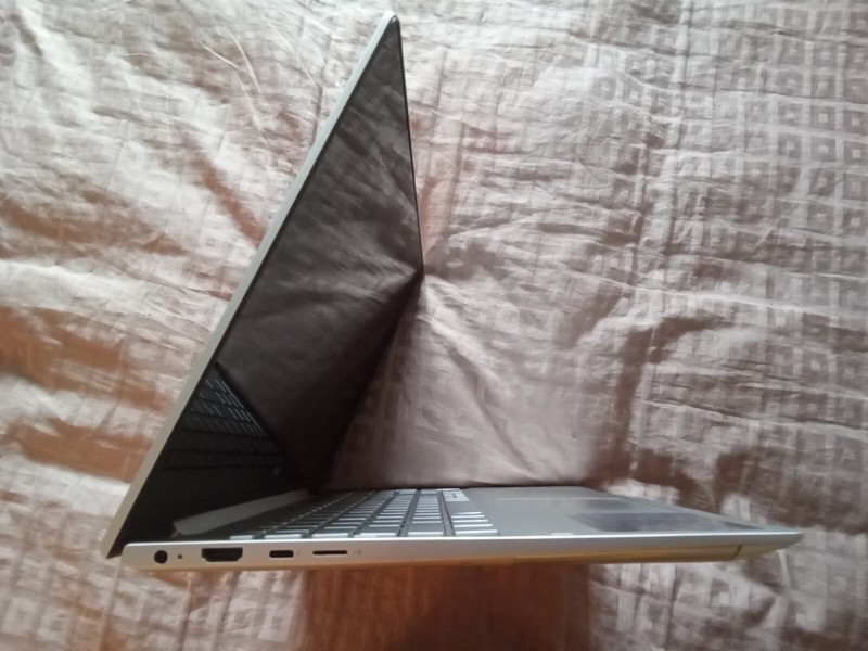 Dell inspiron 7591 2in1 laptop gallery