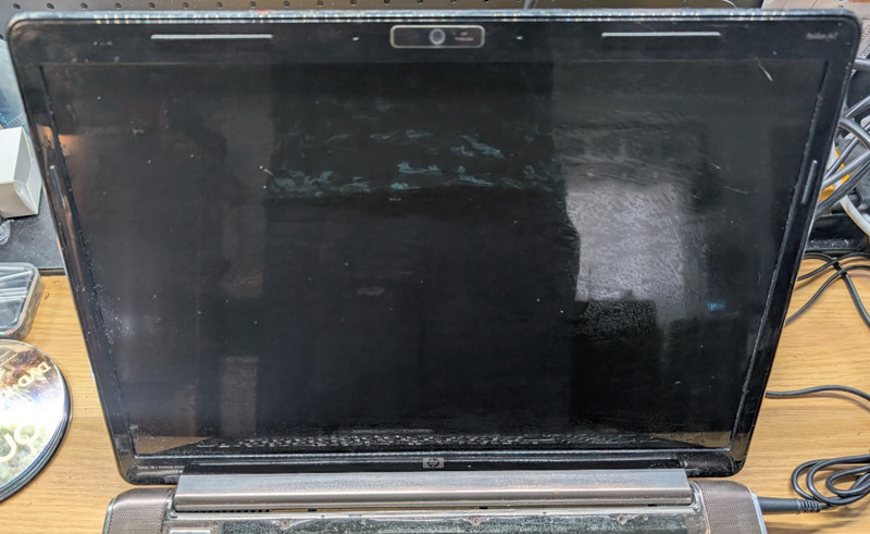 HP Pavilion dv7 Laptop AMD Turion II 2.20GHz 4GB RAM 500GB HDD Windows Vista gallery