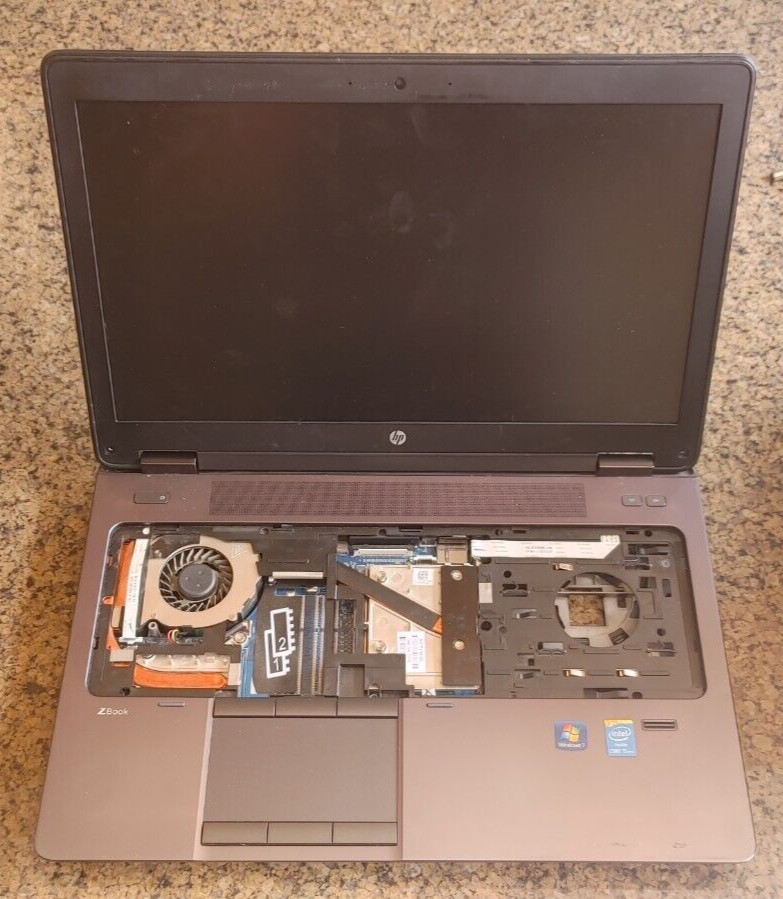 Lot of 5 - For Parts - HP ZBook 15 G1/G2 - Power Problems - No Caddy/RAM/Battery gallery