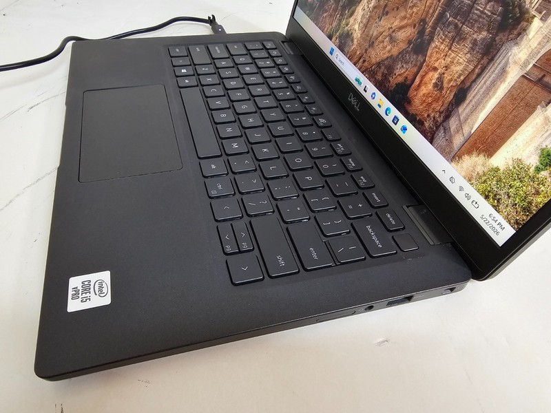 Dell Latitude 7310 Laptop - 1.7 GHz i5-10310U 16GB 512GB 13.3" Touchscreen - SP1 gallery