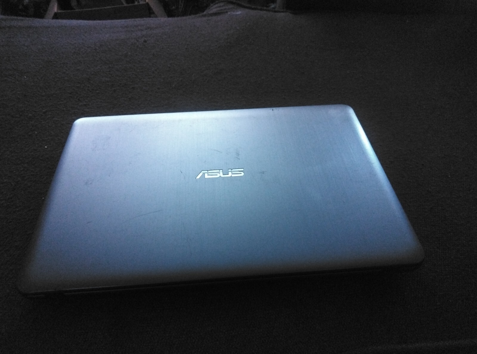 Asus Sonic Master X555L 15.6" Laptop i3 @2.20GHz 4GB RAM 500GB Windows 10 gallery