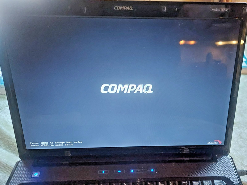 USED Compaq Presario V6000 Laptop FREE SHIPPING gallery