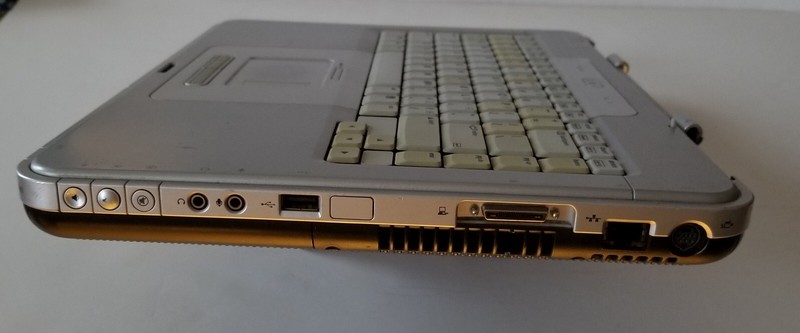Compaq Presario R3200 AMD Athlon CPU @ 1.60Ghz, 256MB ram, DVD-rom gallery