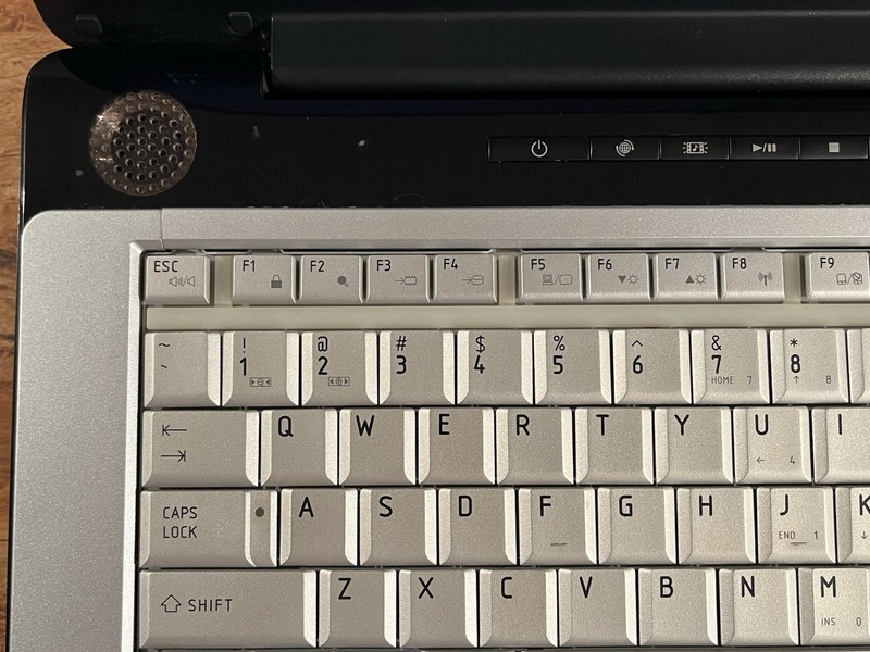 Toshiba Satellite Laptop A215 1GB RAM AMD Turion 64 15.4 Screen No Hard Drive gallery