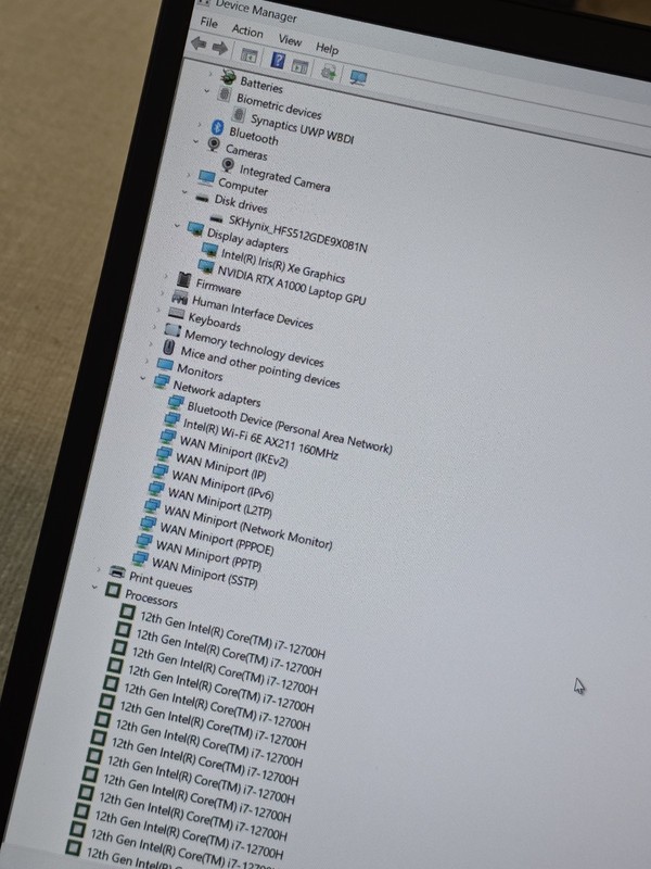 Lenovo ThinkPad P1 Gen 5 16" Laptop i7-12700H DDR5 16GB 512GB SSD RTX A1000 4GB gallery
