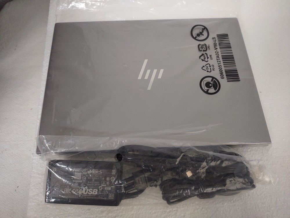 HP ZBook Firefly G10 A 14" Touchscreen Mobile Workstation - WUXGA - 1920 x 1200