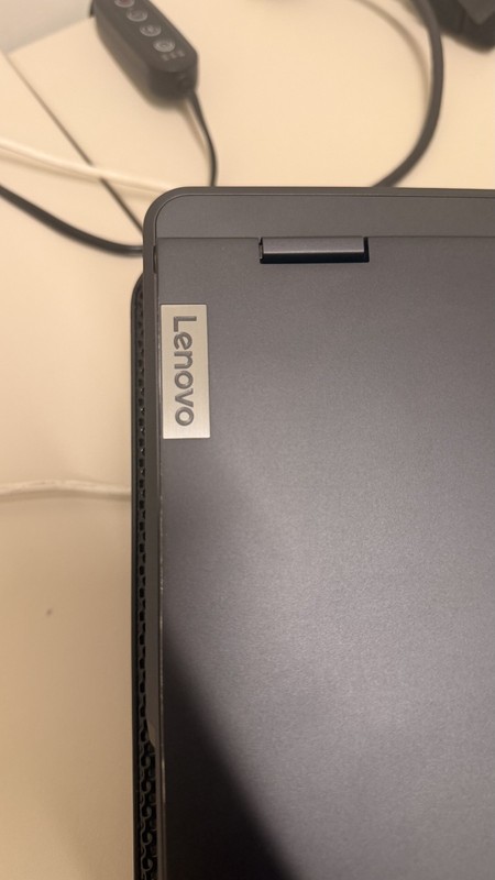 Lenovo Legion Pro 5 16IRX9 16" QHD+ i9-14900HX 16GB 1TB SSD RTX 4060 + 2 Charger gallery