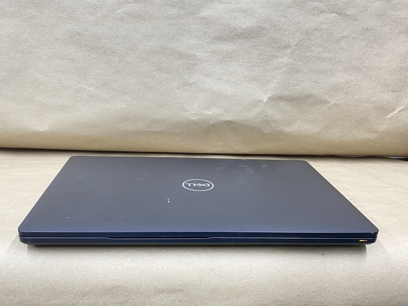 Dell Latitude 5501 - 15.5" FHD - i7-9850H - 8GB - 128GB SSD - Win 11 Pro - READ gallery