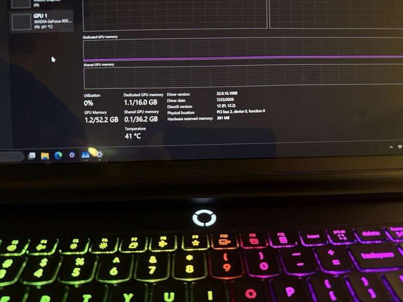 Lenovo Legion Pro 7i 16IAX10H 16in Core Ultra 9 275HX 64GB RTX 5080 2TB gallery