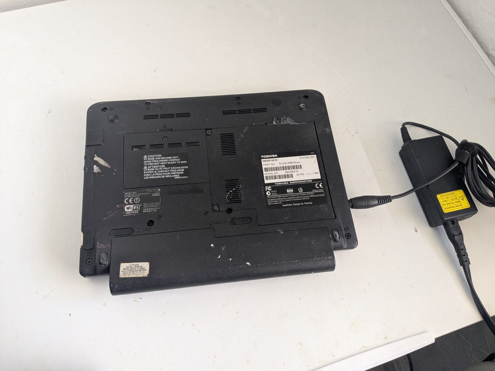 Toshiba mini NB205-N210 gallery