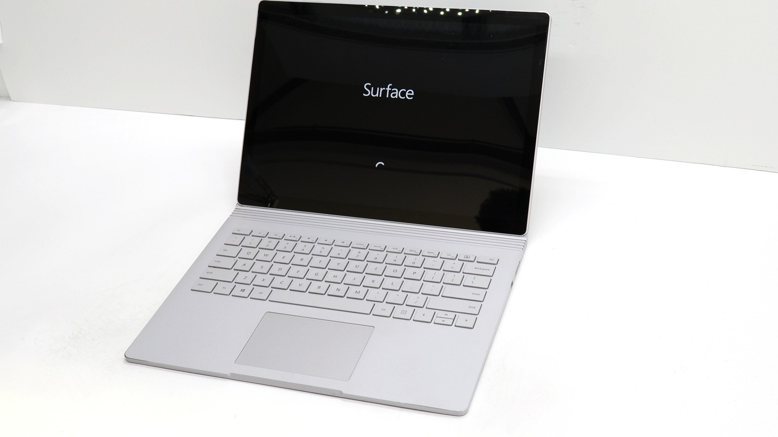 Microsoft Surface Book 14" i7-6600u 16GB 512GB READ DESC gallery