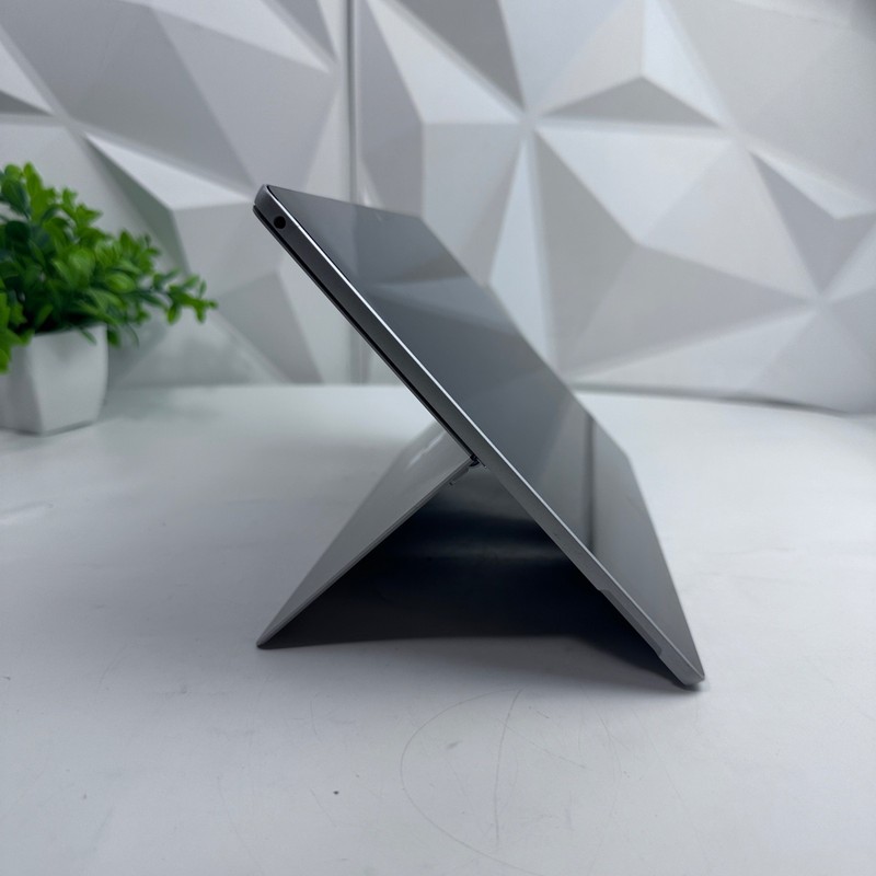 Microsoft Surface Pro 5 1807 12.3" i5-7300U, 8GB, 256GB SSD, Windows 10 Pro LTE gallery