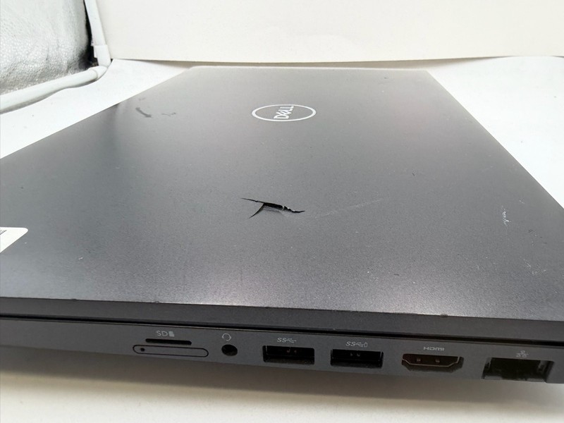 Dell Precision 3541-i5-9400H@2.50GHz 16GB DDR4 Ram No Drive/OS Boots (090) gallery