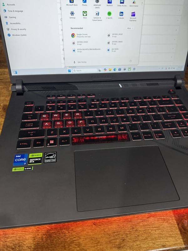 Asus ROG Strix G16 I7 4tb NVMe Rtx4060 64gb DDR 5 gallery