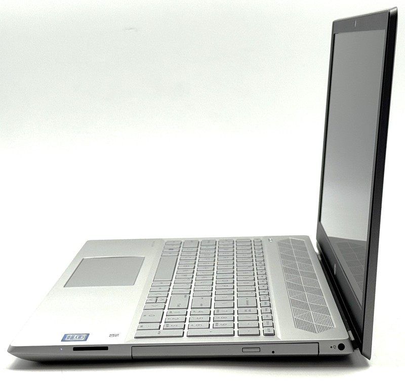 HP Pavilion 15.6 CTO - HD - i5-8250U - 12GB RAM - 1TB HDD - Mineral Silver gallery