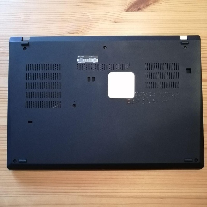 Lenovo ThinkPad T490 14" i7-10510U 32GB 512GB SSD GeForce MX250 gallery