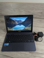 ASUS E203M Laptop | Intel Celeron N4000 | 4GB RAM | 30GB Hard Drive |