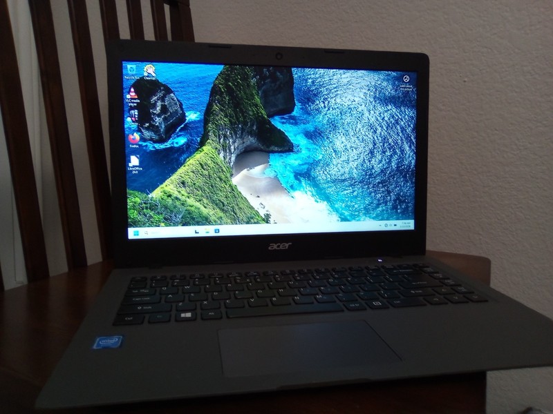 Acer Aspire One Cloudbook 14 (AO1-431) [Windows 11 Pro] [2 GB DDR3] [32 GB eMMC] gallery