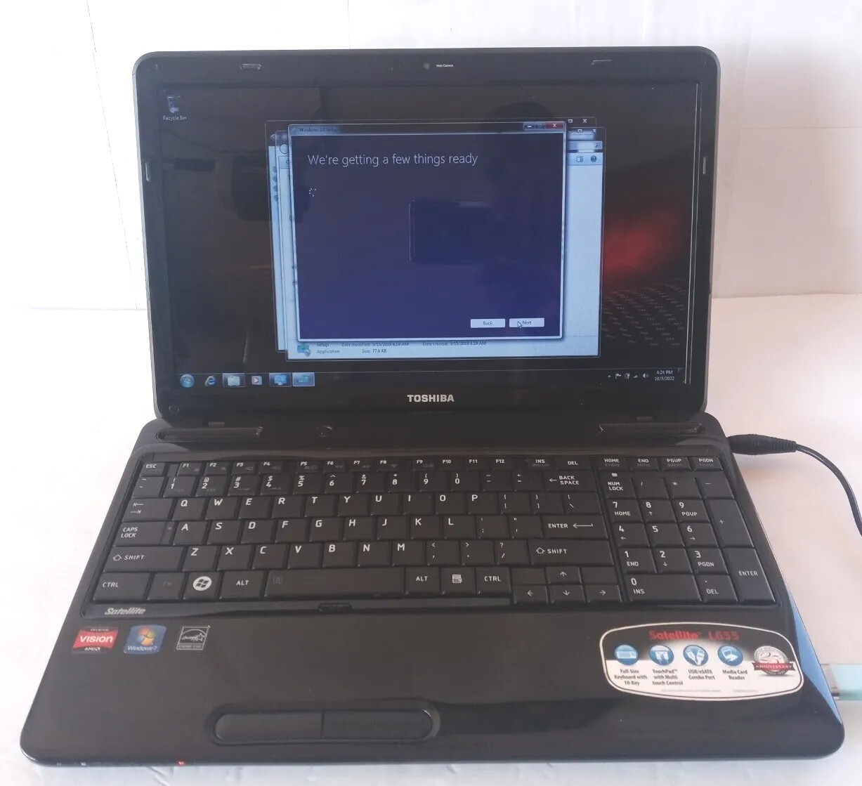 TOSHIBA SATELLITE L655D-S 500GB 4GB AMD ATHLON II 2.10GHz Win 10 PRO gallery