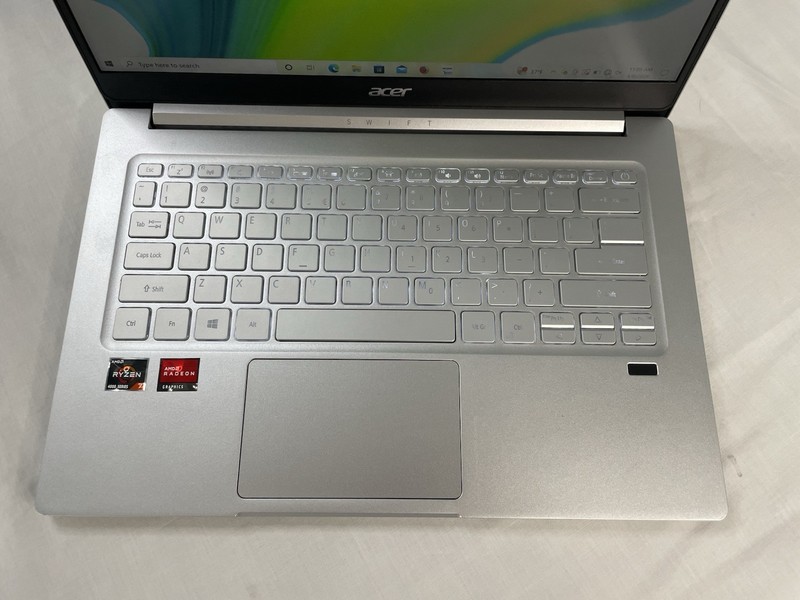 Acer Swift 3 SF314-42 8gb- 512gb SSD Ryzen 7 4700u 14" Great Battery gallery
