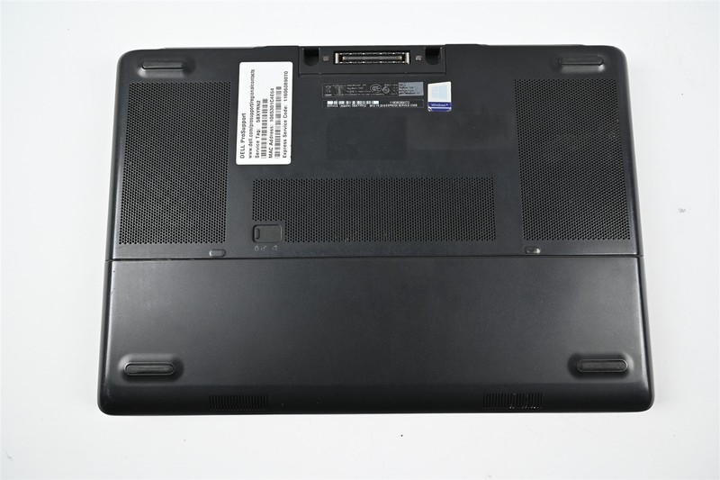 Dell Precision 7520 - Quadro M2200 - Xeon E3-1535Mv6 - 32GB - 256GB, M.2 - W11 # gallery