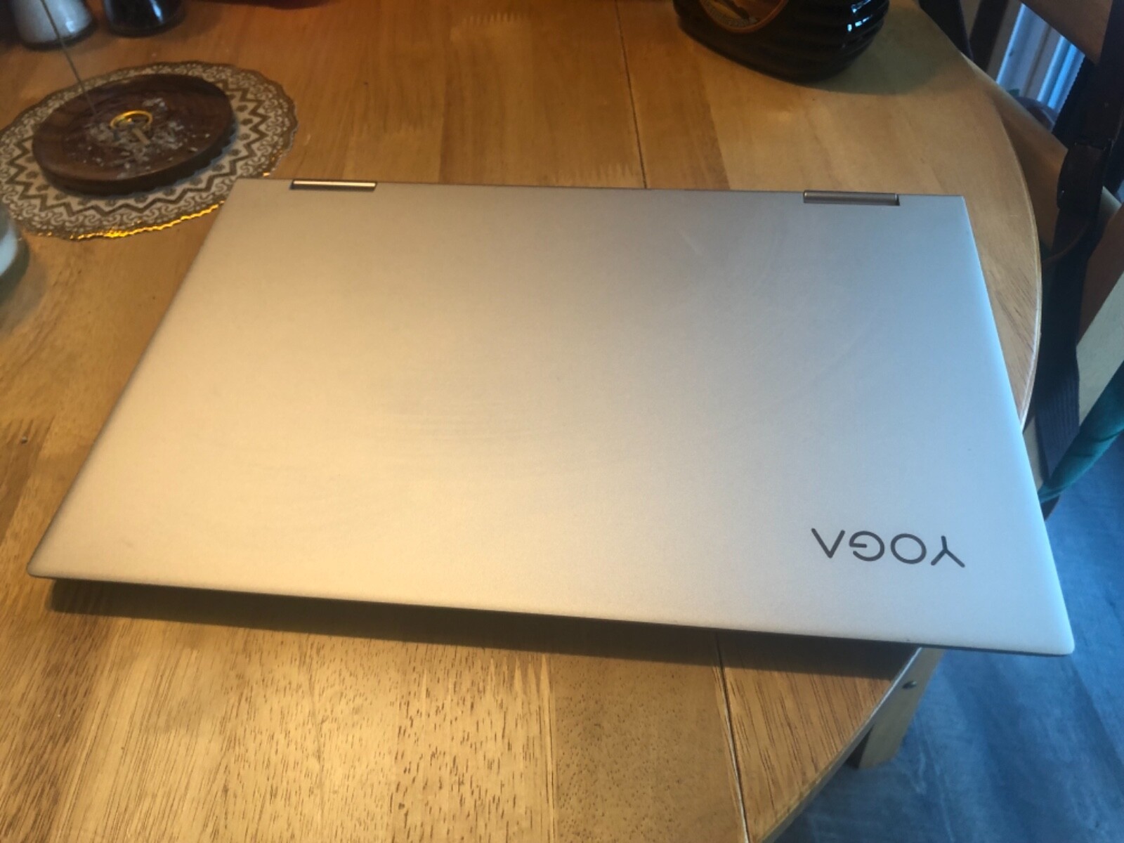 Lenovo Yoga C7400 14" 256 GB SSD Intel Core i5 1.6 GHz 8 GB RAM Touch-Screen... gallery