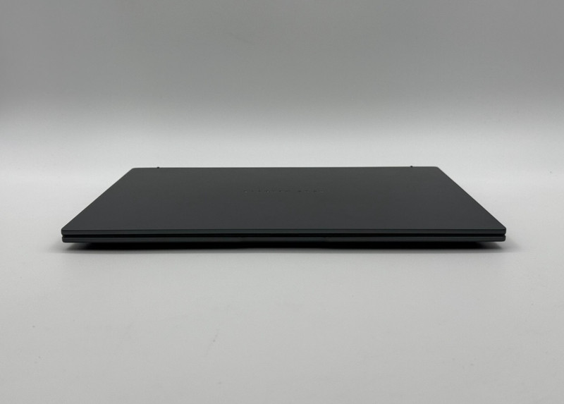 ASUS Zenbook 14" OLED Touch WUXGA Laptop Intel Core Ultra 9 285H 32GB 1TB gallery