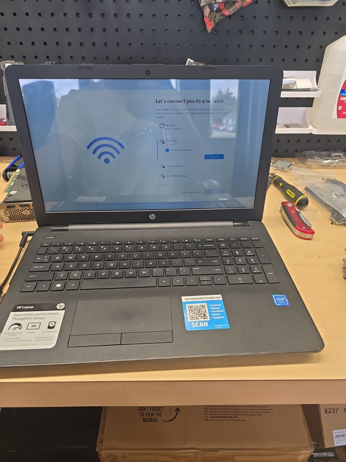 HP 15.6 inch (500GB, Intel Celeron N4000, 2.6 GHz, 4 GB) Laptop - Black -... gallery