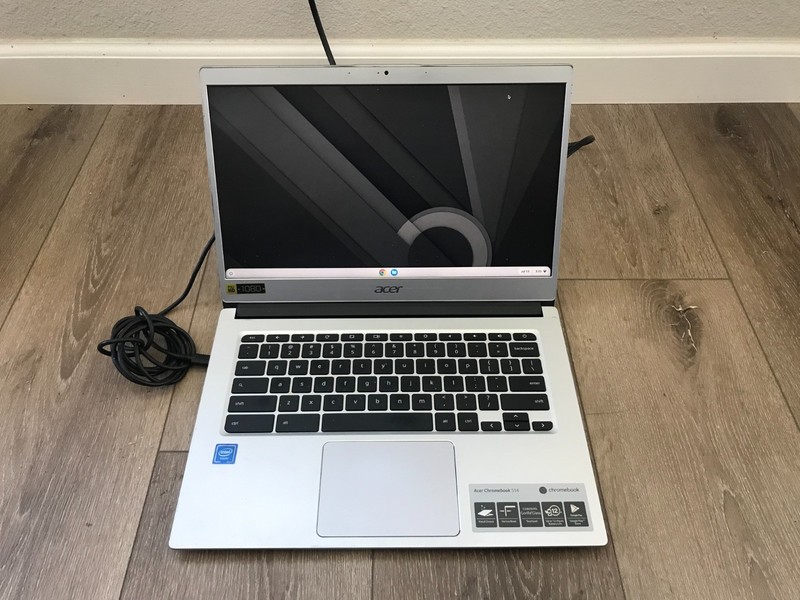 Acer CB514-1H-C11Z Chromebook 14" Full HD Intel Celeron N3350 4GB RAM 32GB SSD gallery