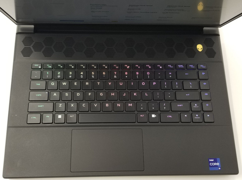 Alienware M16 R1 Gaming Laptop PC Intel i7-13th Gen 16GB Ram 1TB NVMe RTX 4060. gallery