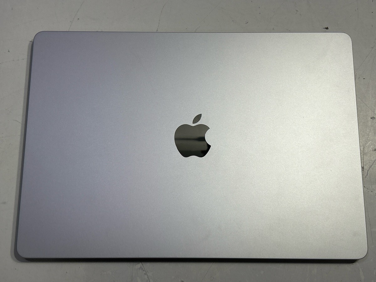 APPLE MACBOOK AIR MODEL A3241 (P11035895) gallery
