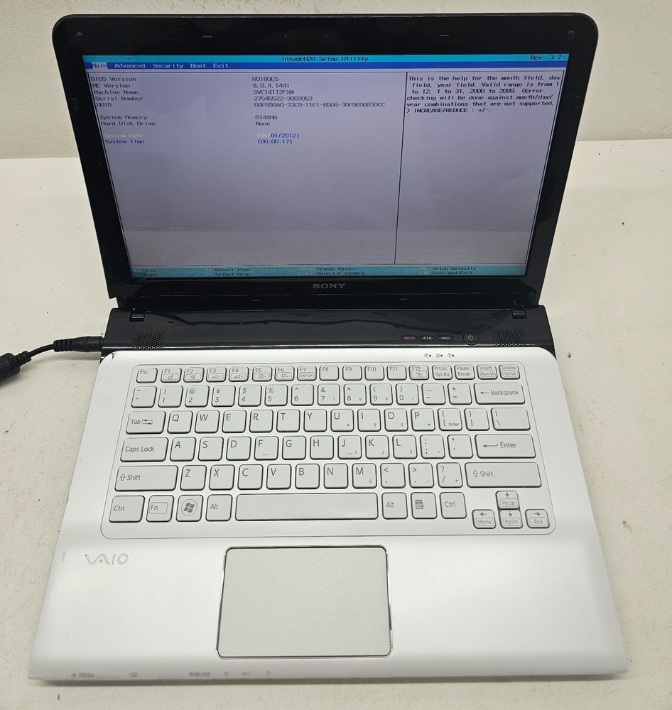 Sony Vaio Series E Laptop Intel Core i3 2nd Gen 6GB Ram NO HD/OS (FL)