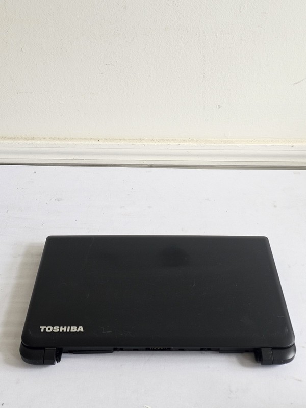 Toshiba Satellite C55D-B5102 Laptop - WON'T BOOT - NO BATT - Parts/Repair - READ gallery
