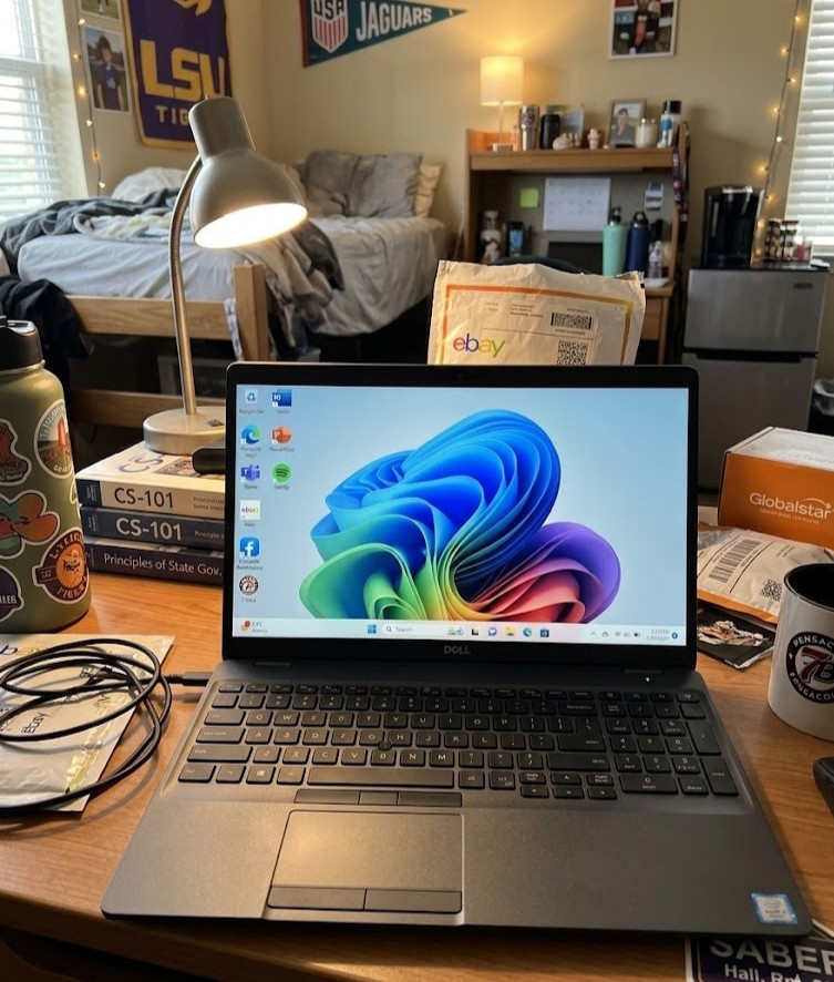 Dell Latitude 5501 Intel i5-9400H@2.5Ghz 16GB RAM 512GB M.2 SSD Win11 Pro &Chrgr gallery