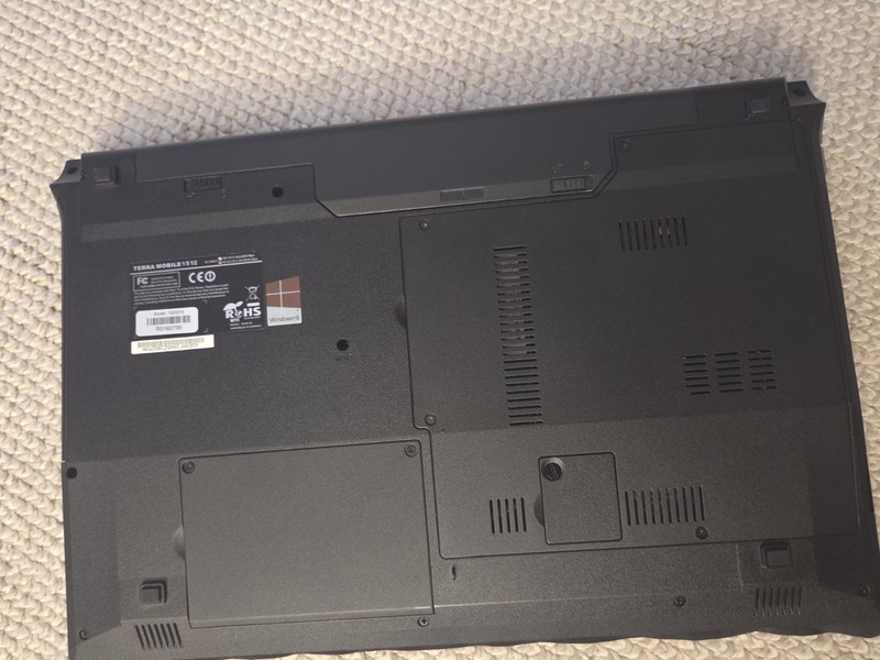 Terra Mobile 1512 Laptop - Reliable All-Rounder - 128GB SSD - 8GB RAM gallery