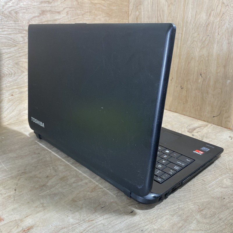 Toshiba Satellite C55Dt-B Amd A4-6210@1.8GHz | 8GB | 160GB SSD | W10H | Touch gallery
