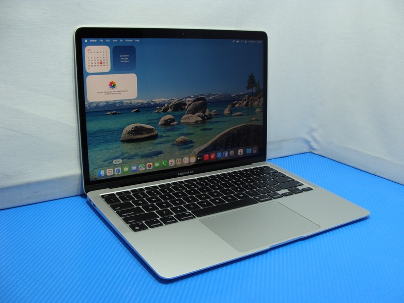 Apple MacBook Air A2337 13.3" M1 (2020) 8CPU/7GPU 8GB 256GB OS TAHOE +Charger gallery