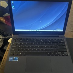Asus E203M Notebook PC Laptop – Intel Celeron N4000 1.10GHz – 4GB RAM 58.2GB SD