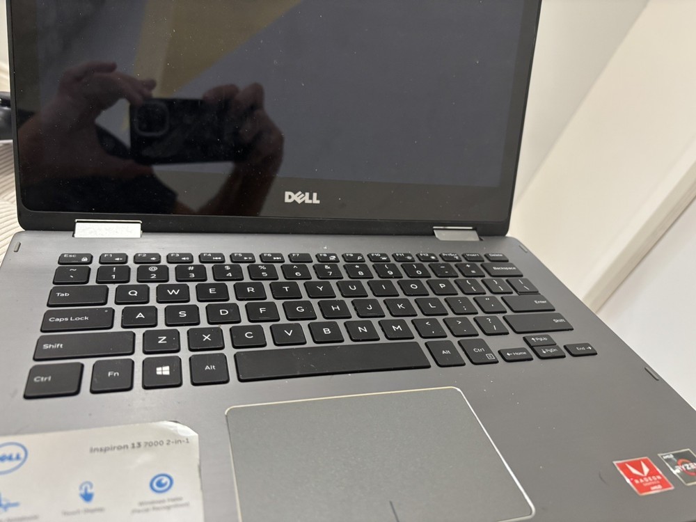 Dell Inspiron 13 7000 2-in-1| i7-8565U| 16GB RAM |256GB SSD| Needs new Charger**