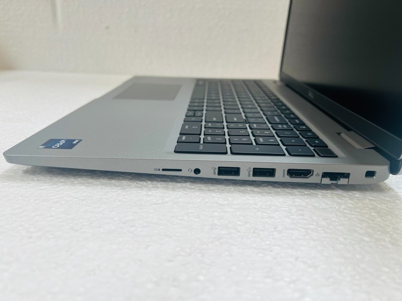 Dell Precision 3570 Laptop Workstation i5-1250P 16GB DDR5 512NVMe SSD Win 11 Pro gallery