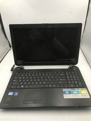 TOSHIBA SATELLITE C55 B5272 -FOR PARTS/REPAIR- INTEL I3 3217U – 2GB RAM -READ-BB