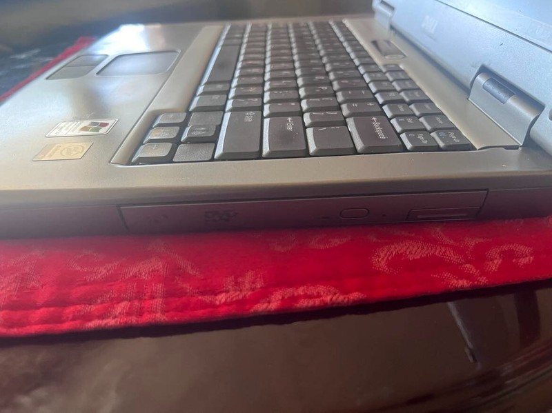Vintage Dell Laptop Duo Windows 2000 512MB 40GB RS232 PARALLEL & Serial Com Port gallery