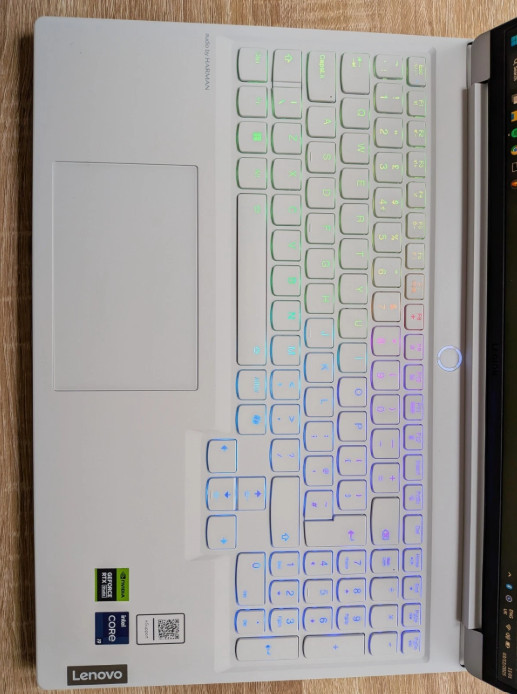 Lenovo Legion 7 16IRX9 White Gaming Laptop (2024, RTX 4060, 240Hz, Qwerty RGB) gallery