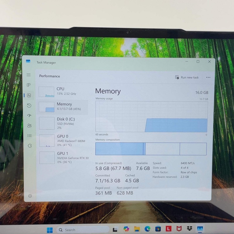 Lenovo Slim Pro 7 14ARP8 14.5" Ryzen 7 7735HS 3.2GHz 16GB RAM 512GB SSD RTX 3050 gallery